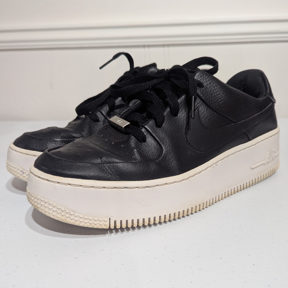 Nike Air Force 1 Sage Low Black White size 10.5